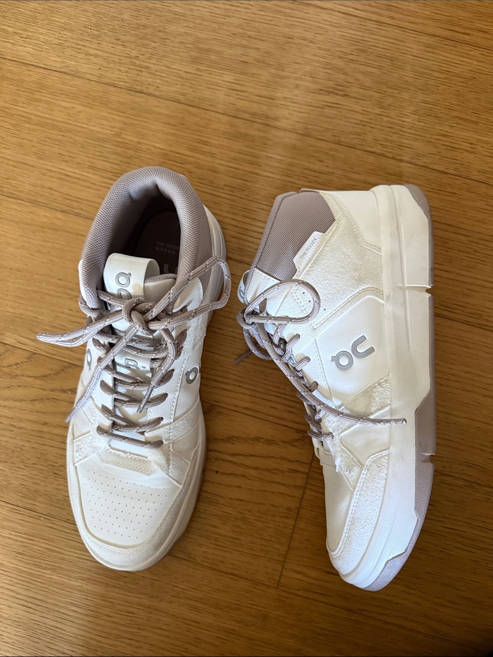 On High-Top Sneakers in Off-White and Taupe - Picture 5 of 5